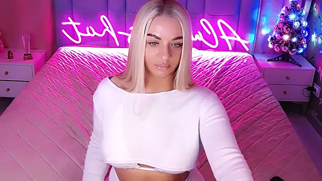 Snapshot of AllwaysHotJ chatting on 01/08/26, 02:14 AllwaysHotJ online show from 01/08/26, 02:14