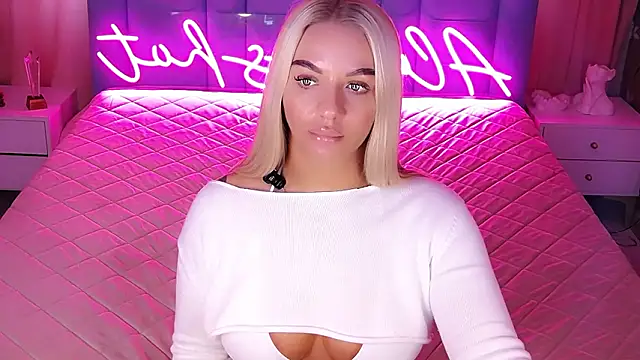 Snapshot of AllwaysHotJ chatting on 02/03/26, 06:40 AllwaysHotJ online show from 02/03/26, 06:40