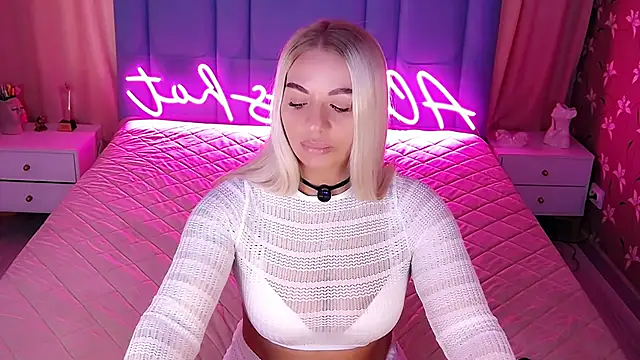 Snapshot of AllwaysHotJ chatting on 04/12/26, 02:16 AllwaysHotJ online show from 04/12/26, 02:16