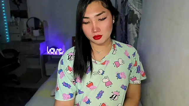 Miss Deliciousness online show from 01/18/25, 06:32