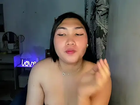 Miss Deliciousness online show from 02/25/25, 04:00