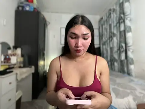 Miss Deliciousness online show from 04/06/26, 03:35