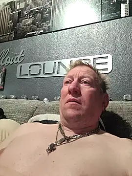 Snapshot of tomtom111111 chatting on 03/20/26, 09:52 tomtom111111 online show from 03/20/26, 09:52