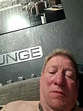 Snapshot of tomtom111111 chatting on 04/09/26, 09:42 tomtom111111 online show from 04/09/26, 09:42