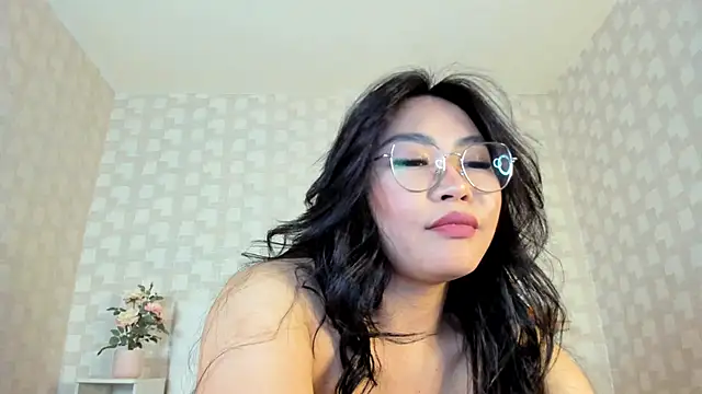 NatsumiHun online show from 02/07/25, 03:08