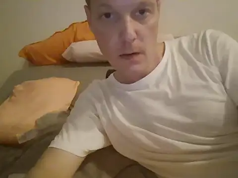 iluvhottenns online show from 06/26/26, 07:02