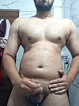 Snapshot of GYMBOY0071 chatting on 09/22/25, 05:37 GYMBOY0071 online show from 09/22/25, 05:37