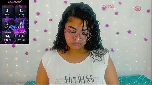 moana taylor online show from 09/17/25, 11:56