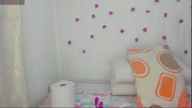 moana taylor online show from 10/02/25, 10:11