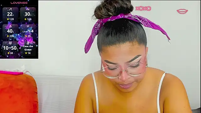 moana taylor online show from 03/29/26, 09:37