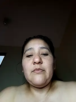 Snapshot of Gatubela212 chatting on 03/11/26, 03:23 Gatubela212 online show from 03/11/26, 03:23