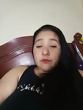 Snapshot of Gatubela212 chatting on 06/06/26, 02:16 Gatubela212 online show from 06/06/26, 02:16