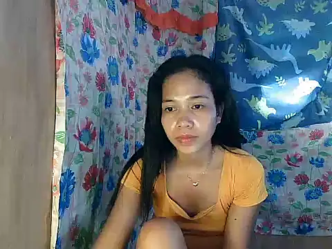 Snapshot of PinaySkinnyGirl chatting on 03/06/26, 08:44 PinaySkinnyGirl online show from 03/06/26, 08:44