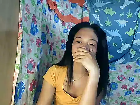 Snapshot of PinaySkinnyGirl chatting on 03/06/26, 09:33 PinaySkinnyGirl online show from 03/06/26, 09:33