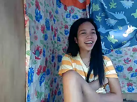 Snapshot of PinaySkinnyGirl chatting on 03/12/26, 10:16 PinaySkinnyGirl online show from 03/12/26, 10:16