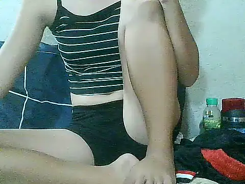 Snapshot of PinaySkinnyGirl chatting on 06/21/26, 11:13 PinaySkinnyGirl online show from 06/21/26, 11:13