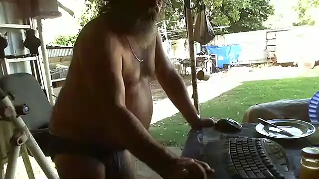 herbie010666 online show from 12/13/24, 07:36