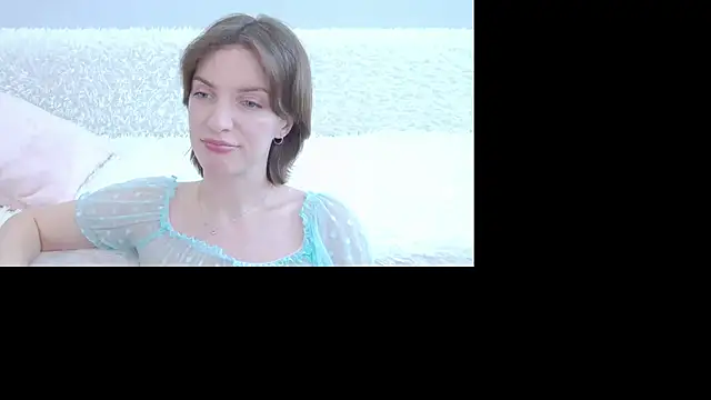 Snapshot of Beauty_Alex chatting on 03/04/26, 04:18 Beauty Alex online show from 03/04/26, 04:18