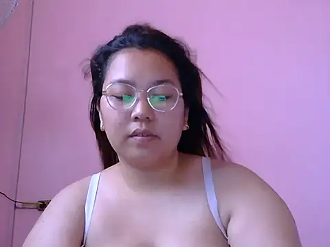 Snapshot of Boobsiemarie chatting on 05/18/26, 06:30 Boobsiemarie online show from 05/18/26, 06:30