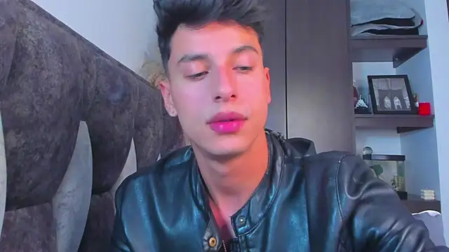 Snapshot of I_Gabriel chatting on 01/13/25, 11:06 I Gabriel online show from 01/13/25, 11:06