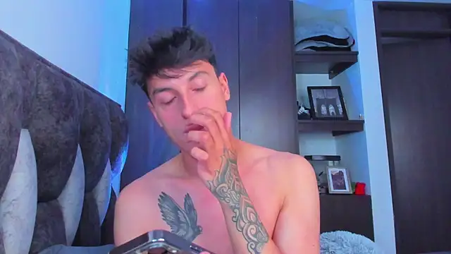 Snapshot of I_Gabriel chatting on 01/29/25, 10:11 I Gabriel online show from 01/29/25, 10:11