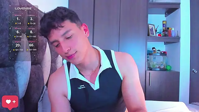 Snapshot of I_Gabriel chatting on 10/04/25, 12:30 I Gabriel online show from 10/04/25, 12:30