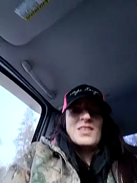 Snapshot of khloebanques chatting on 12/19/24, 12:13 khloebanques online show from 12/19/24, 12:13