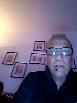 Snapshot of Sborrone65 chatting on 02/03/26, 01:59 Sborrone65 online show from 02/03/26, 01:59
