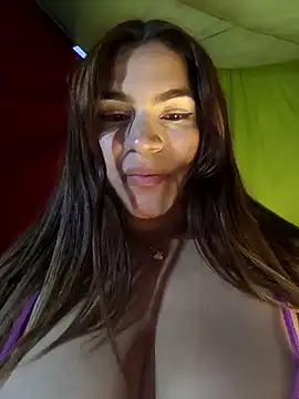 Snapshot of SexyFriends_ chatting on 02/18/25, 03:54 SexyFriends online show from 02/18/25, 03:54