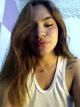 Snapshot of SexyFriends_ chatting on 03/04/25, 01:23 SexyFriends online show from 03/04/25, 01:23