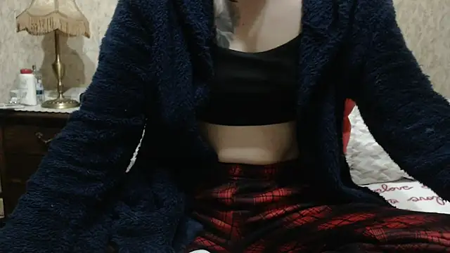 Snapshot of fabiolagg chatting on 03/28/26, 04:01 fabiolagg online show from 03/28/26, 04:01