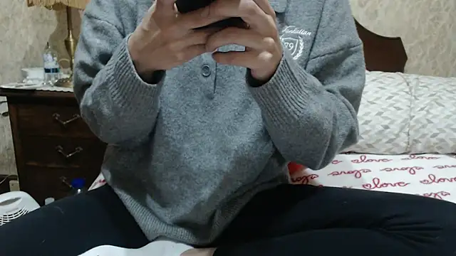 Snapshot of fabiolagg chatting on 04/15/26, 06:20 fabiolagg online show from 04/15/26, 06:20