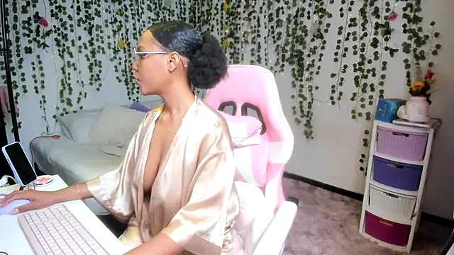 violeta milleer online show from 02/11/26, 06:24