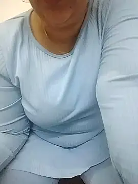 Snapshot of Preet_Kaur_69 chatting on 12/04/24, 09:02 Preet Kaur 69 online show from 12/04/24, 09:02