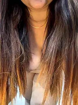 Snapshot of Preet_Kaur_69 chatting on 12/06/24, 09:02 Preet Kaur 69 online show from 12/06/24, 09:02