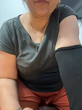 Snapshot of Preet_Kaur_69 chatting on 12/26/24, 06:33 Preet Kaur 69 online show from 12/26/24, 06:33