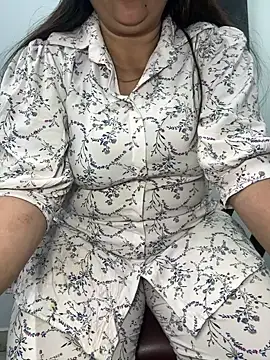 Snapshot of Preet_Kaur_69 chatting on 02/19/25, 06:10 Preet Kaur 69 online show from 02/19/25, 06:10