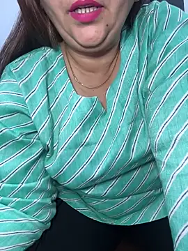 Snapshot of Preet_Kaur_69 chatting on 02/28/25, 03:26 Preet Kaur 69 online show from 02/28/25, 03:26