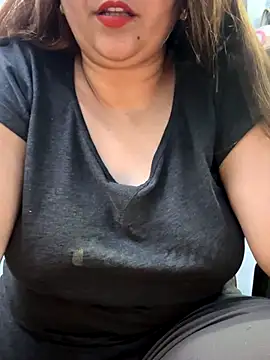 Snapshot of Preet_Kaur_69 chatting on 09/20/25, 06:42 Preet Kaur 69 online show from 09/20/25, 06:42