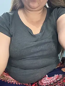 Snapshot of Preet_Kaur_69 chatting on 04/14/26, 06:03 Preet Kaur 69 online show from 04/14/26, 06:03