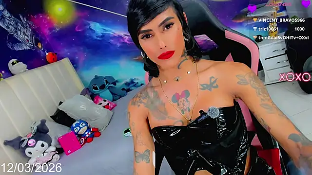 Snapshot of Nella_Dolls chatting on 03/12/26, 09:26 Nella Dolls online show from 03/12/26, 09:26