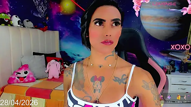 Snapshot of Nella_Dolls chatting on 04/28/26, 08:36 Nella Dolls online show from 04/28/26, 08:36