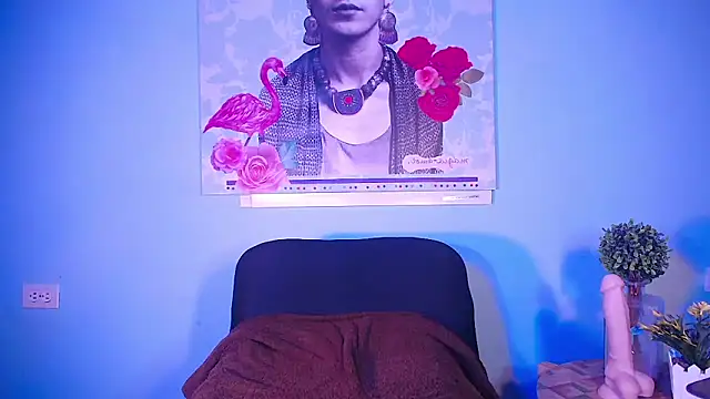 Snapshot of NatyTSMuscle chatting on 02/08/25, 08:31 NatyTSMuscle online show from 02/08/25, 08:31