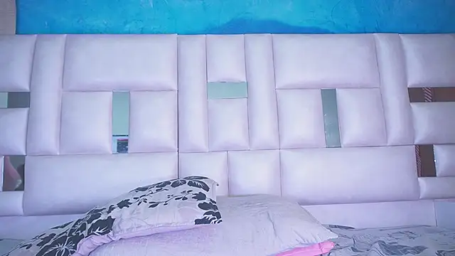 katy rioss online show from 02/15/25, 03:06