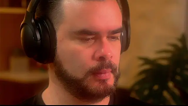 Snapshot of Sanders_White chatting on 01/10/26, 03:36 Sanders White online show from 01/10/26, 03:36