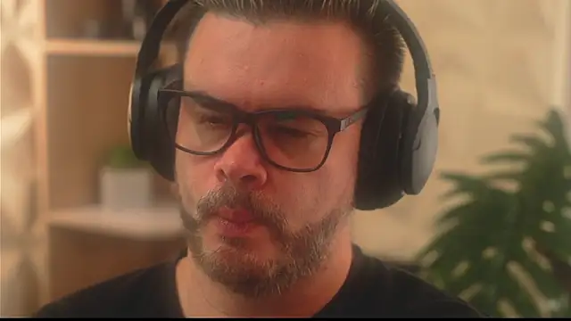 Snapshot of Sanders_White chatting on 01/15/26, 04:22 Sanders White online show from 01/15/26, 04:22