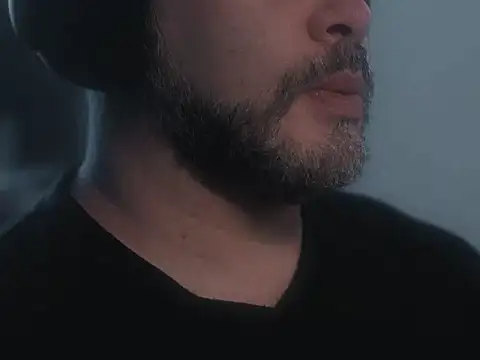 Snapshot of Sanders_White chatting on 04/21/26, 05:03 Sanders White online show from 04/21/26, 05:03