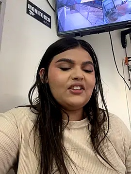 Snapshot of Lia_sexx chatting on 11/07/25, 11:43 Lia sexx online show from 11/07/25, 11:43