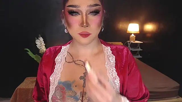 Snapshot of Transdomts4u chatting on 04/18/26, 04:33 Transdomts4u online show from 04/18/26, 04:33