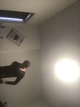 Snapshot of Sexyheelskev chatting on 05/12/26, 06:38 Sexyheelskev online show from 05/12/26, 06:38